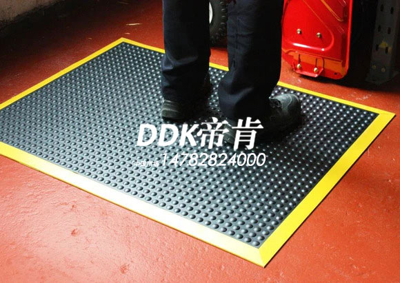 可拼接球形抗疲勞墊60*90cm提高防滑功效創(chuàng)造站立舒適度 球形抗疲勞地墊,拼接地墊,橡膠防滑墊
