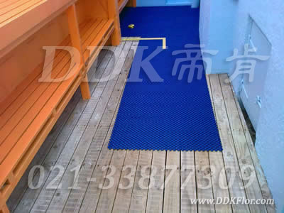 藍色，桑拿房地面樣板圖片,帝肯(DDK)_8200_337效果圖,浴室地磚,浴室地毯,浴室pvc格柵地板,浴室地墊,浴室地板,浴室地板磚,浴室墊,浴室防滑地墊,淋浴房防滑墊,浴池防滑地墊,浴室防滑疏水磚,浴室防滑墊,浴室防滑地磚,桑拿地板