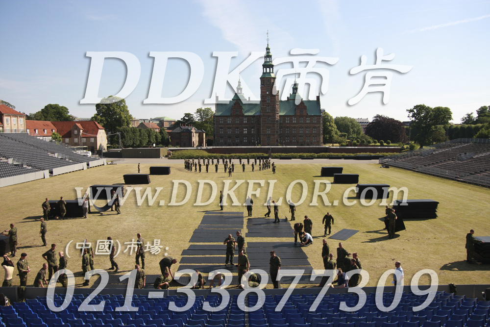 黑色定制（5）_廣場草坪地面保護材料樣板圖片,帝肯(DDK)_7000_222（草坪保護材料）效果圖，草坪保護板,草坪保護墊,草坪專用蓋板,草坪地板
