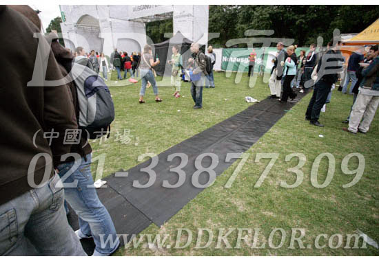 黑色戶外走道防滑地毯卷材(7)樣板圖片,帝肯(DDK)_S450_660(室外地面防滑地毯材料)效果圖 黑色戶外走道防滑地毯卷材(7)樣板圖片,帝肯(DDK)_S450_660(室外地面防滑地毯材料)效果圖,室外地墊,室外地板膠,室外地板革,室外地毯,室外地膠,室外塑料地毯,室外塑膠地板,室外橡膠地板,室外防水地板,室外防滑地墊,室外防滑地毯,室外防滑墊,彈性地膠,戶外地膠,戶外地毯,戶外地墊,戶外綠色地毯,戶外塑膠地毯,地膠,走道地墊,走道地毯,走道墊,通道地毯,過(guò)道地毯,過(guò)道防滑墊,橡膠防滑地毯,防滑地毯,塑料防滑地毯