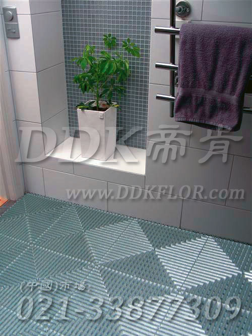 灰色相拼紋_洗浴桑拿地面防滑地板材料（6）樣板圖片,帝肯(DDK)_8100_337（疏水型衛生間浴室防滑地磚材料） 效果圖,衛浴防滑墊,衛生間地墊,衛生間地板隔水墊,衛生間地膠,衛生間塑料地板,衛生間防水地墊,衛生間防水墊,衛生間防滑地墊,衛生間防滑地毯,衛生間防滑墊,浴室pvc格柵地板,浴室地墊,浴室地板,浴室地板磚,洗手間防滑墊,洗手間地墊,洗手間防滑地毯,洗浴防滑墊,洗澡間防滑墊,浴室地毯,浴室地磚,浴室地膠,浴室墊,浴池防滑墊,浴池防滑地墊,浴室防滑疏水磚,浴室防滑墊,浴室防滑地膠,浴室防滑地板,浴室防滑地墊,淋浴房防滑墊,公共衛生間塑料地毯,廁所防滑墊,桑拿地板