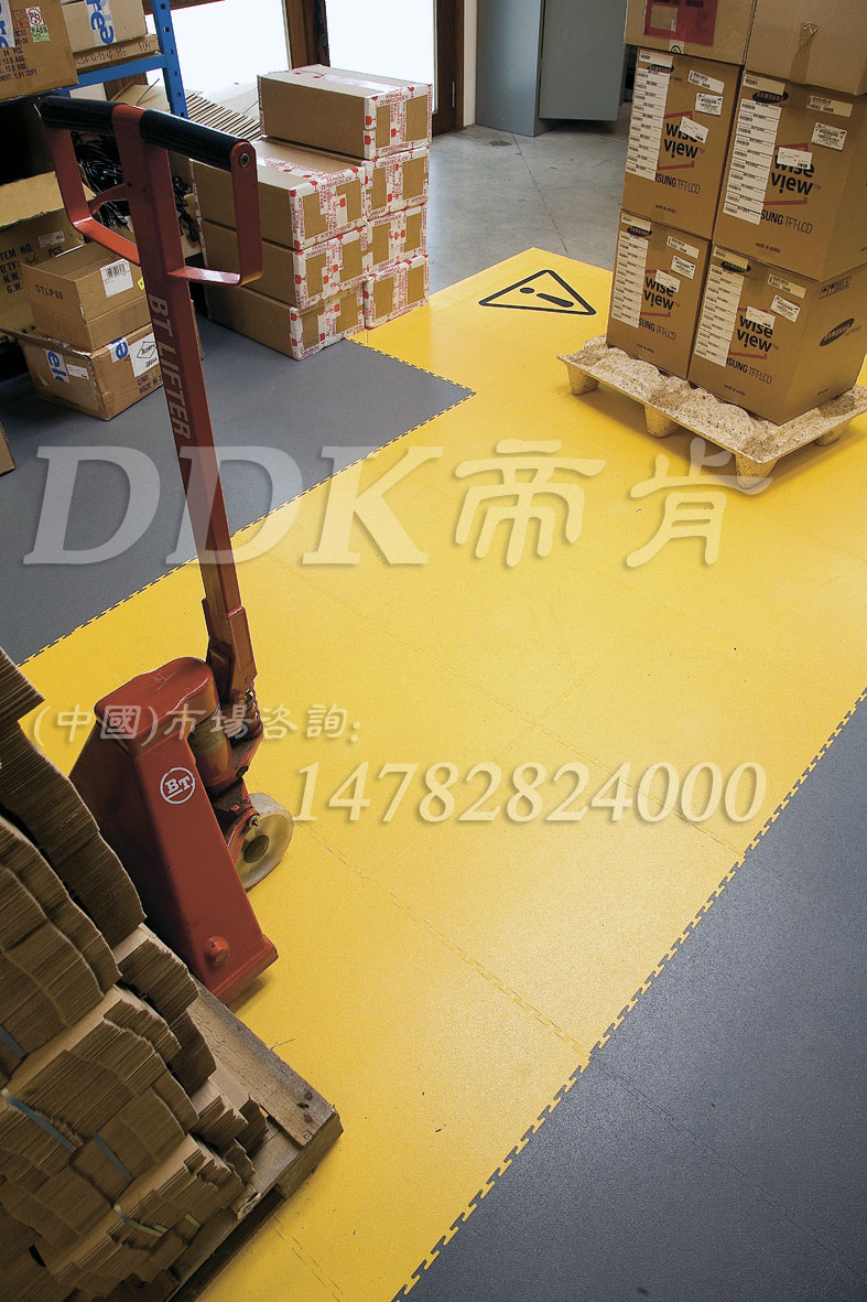 【庫房地膠】庫房地板鋪什么最好？耐臟耐磨多色可定制的庫房地膠樣板圖片,帝肯(DDK)_2000_7850（倉庫及庫房地面耐磨材料）效果圖，倉庫地板,倉庫地墊,倉庫塑膠地板,倉庫防潮地膠,冷庫地板,冷凍庫防滑墊,冰庫地墊,庫房塑膠地板,庫房地膠墊,庫房地磚,庫房地板,工業地板,工業地板膠,工業地板革,pvc工業地板,工廠車間地板革,工廠車間地膠,工廠車間地坪保護地板,無塵車間地板,車間地貼,車間pvc地板,車間地坪,車間地墊,車間地板,車間地板磚,車間橡膠地板,車間用地板膠,車間地板防護墊,車間地面膠皮,車間防砸地板,車間塑膠地板,食品車間地板,維修車間地板,工廠塑膠地板,工廠地膠,工廠地板,工廠地板膠,工廠用塑料地板,廠房地板材料,廠房塑膠地板,廠房防滑地膠,工業pvc地板,工業地磚,工業地膠,工業塑膠地板,工業橡膠地板,工業防滑地板,重型地板,耐重壓地板,耐重壓地墊,承重地磚,承重地膠墊,pvc承重地板,抗壓地板,抗壓地墊,耐壓地板,耐壓地磚,耐壓地膠