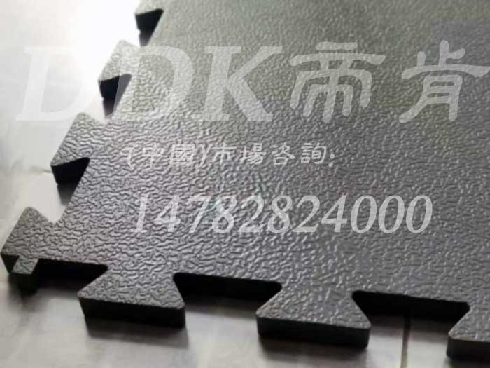 535*535mm超厚耐壓地板10mm卡扣工業地膠載重地板DDK-Inca，互扣式地墊,pvc塑膠鎖扣地板,彩色圓扣墊,汽車4s店卡扣展示板,鎖扣pvc地板,鎖扣地墊,鎖扣塑膠地板,PVC拼接地墊,塑料拼接地板,塑料拼裝地板,可拼接展會塑膠地板,拼接地板,拼接式地墊,拼裝地墊,拼裝地板,拼裝地膠,防滑拼墊,抗壓地墊,抗壓地板,耐壓地板,耐壓地磚,耐壓地膠,耐磨抗壓防滑膠墊,耐重壓地墊,耐重壓地板,重型地板,重型防滑耐油墊,工業承重地坪,承重地磚,承重地膠墊,500X500mm,pvc塑膠地板,pvc橡膠地板,車間橡膠地板,減震橡膠墊,工業橡膠地板,工廠用橡膠地墊,橡膠地板,橡膠地磚,車間橡膠墊,車間用地板膠