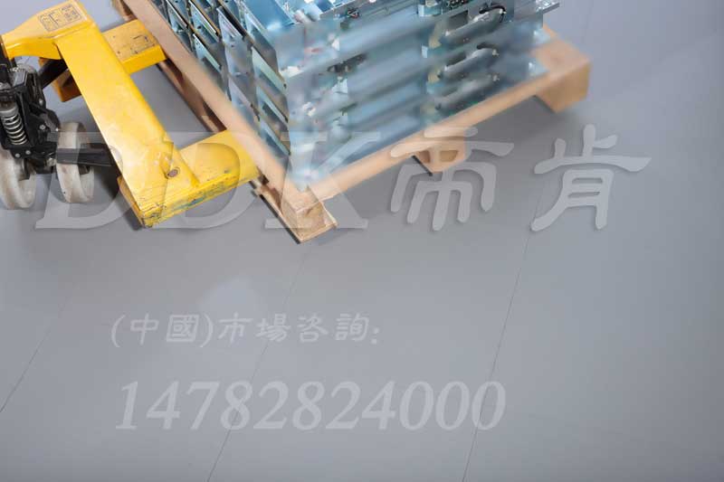 5mm-10mm耐碾壓防磨地膠板定制 銀行金庫地板膠灰色款 環保阻燃靜音防震抗砸，抗砸地膠,抗震地墊,抗壓地墊,抗壓地板,承重地膠墊,承重地磚,庫房地磚,庫房地膠墊,庫房地板,耐重壓地墊,耐重壓地板,重型地板,重型防滑耐油墊,耐磨抗壓防滑膠墊,耐壓地板,耐壓地磚,耐壓地膠,通道地毯,通道防滑墊,車間防砸地板,耐磨地墊,耐磨地膠,耐磨膠墊,耐磨材料,耐磨膠板,防砸膠墊,防火地墊,防火地毯,阻燃地墊,阻燃地板,阻燃防滑墊,阻燃地毯,橡膠地板,安全橡膠地墊,pvc橡膠地板,pvc地膠,pvc地板膠,pvc塑膠地板,地面保護墊,地面保護地毯,地膠,地板膠,塑料地磚,塑料地板,靜音地墊,靜音地毯